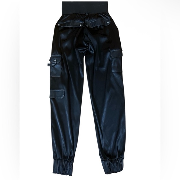 Manière de Voir High Waisted Black Satin Cargo Trousers, UK 6/US 2 - Picture 6 of 6